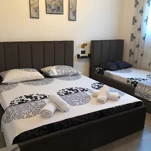  Pensión Fati