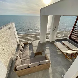 Luxury Penthouse With Full Sea View Apartment
